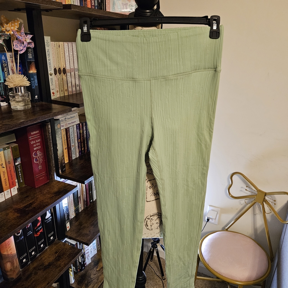 Mono B Green Leggings - Picture 2 of 4